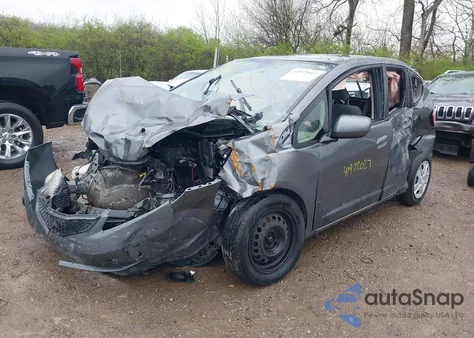 2013 Honda Fit из США, поврежденный, VIN JHMGE8H32DC025529